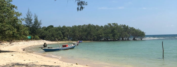 Natien Beach is one of Koh Samui (Thailand).