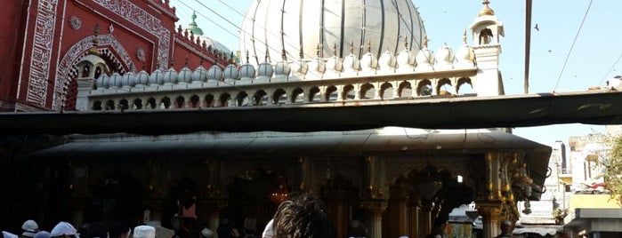 Nizamuddin Dargah | निजामुद्दीन दरगाह is one of New Delhi Visit.
