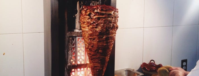 Tacos El Güero is one of Lugares favoritos de Jacqueline.