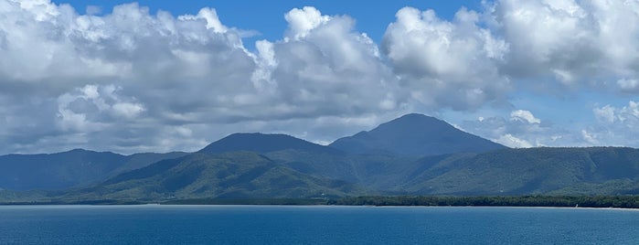 Four Mile Beach Lookout is one of Port Douglas and Sydney.