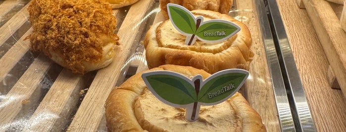 BreadTalk is one of Sweet Cafe' ♥.