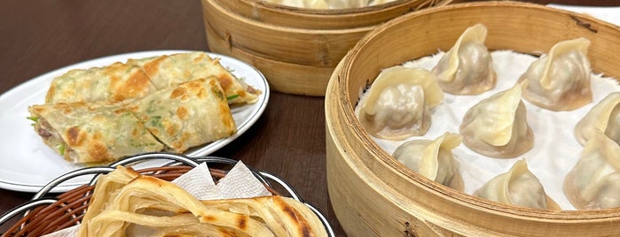 楊寶寶蒸餃 is one of 高雄.