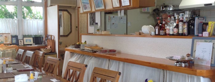 Sweets Cafe りーちゃん家 is one of 宮古島2022.