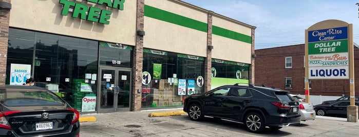 Dollar Tree is one of Kimmie's Saved Places.