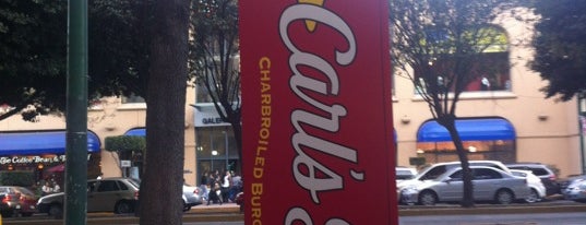 Carl's Jr. is one of Lugares aca y aca.