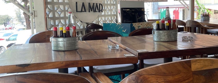 La Mar Restaurante is one of Mariscos.