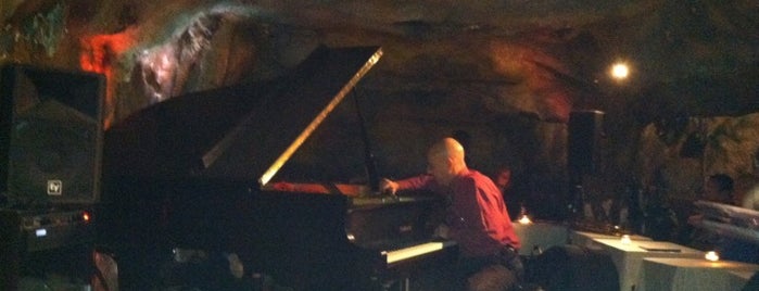 Bohemian Caverns is one of Shannon Says.