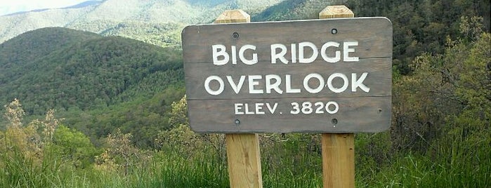 Big Ridge Overlook is one of Tempat yang Disukai Julian.