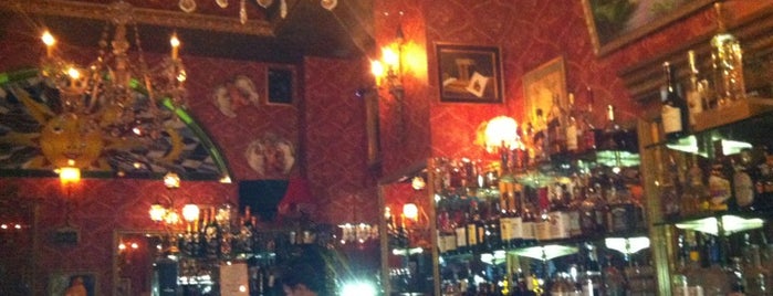 Le Boudoir is one of Zachary's Saved Places.