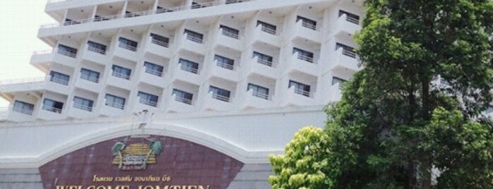 Welcome Jomtien Beach Hotel Pattaya is one of สถานที่ที่ Irina ถูกใจ.
