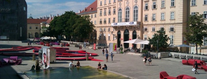 MuseumsQuartier is one of Vienna.