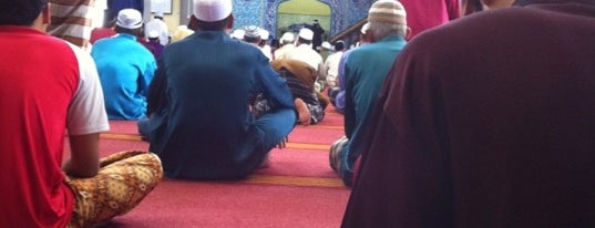 Masjid Durian Burung is one of Baitullah : Masjid & Surau.