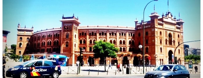 Plaza de Toros de Las Ventas is one of Lo mejor de Madrid.