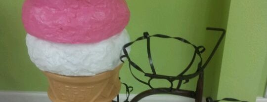 Le Scoop Ice Cream is one of Top 10 favorites places in Harlingen, TX.