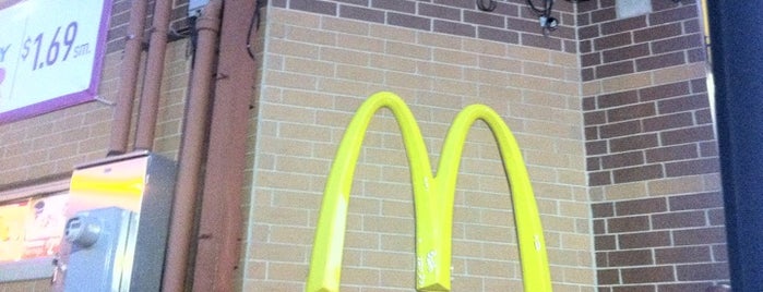 McDonald's is one of Orte, die Daniel gefallen.