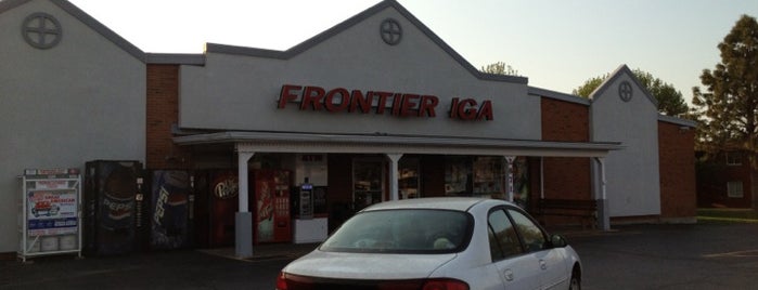 Frontier IGA is one of สถานที่ที่ James ถูกใจ.