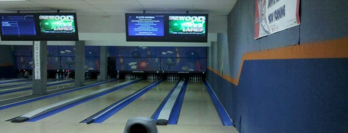Garwood Lanes is one of Andrewさんのお気に入りスポット.