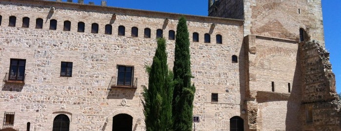 Castillo De Escalona is one of Castilla la Mancha.