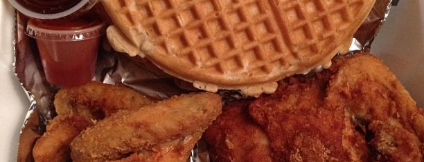 Roscoe's House of Chicken and Waffles is one of Los Angeles.