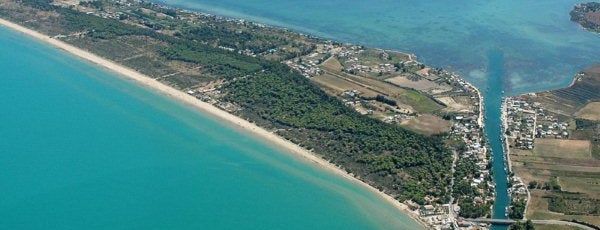 Foce Varano, Spiaggia is one of Best Family Getaways.