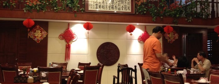 Peking Restaurant (老山東) is one of Jasky B..
