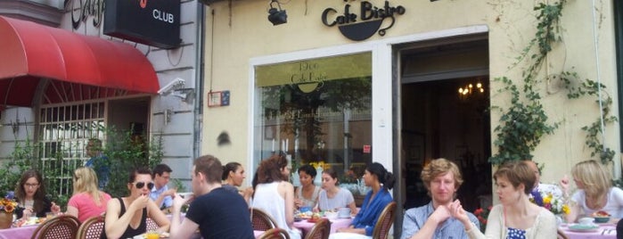 1900 Café Bistro is one of สถานที่ที่บันทึกไว้ของ Оксана.