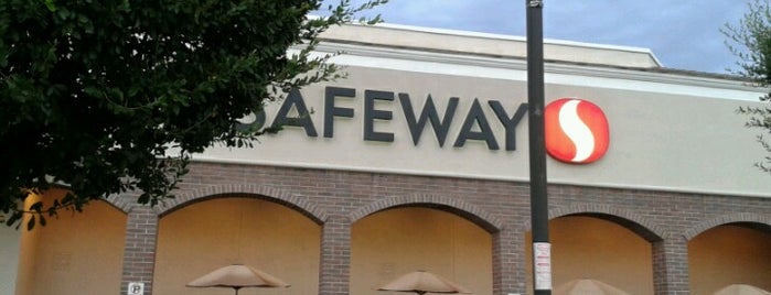 Safeway is one of Locais curtidos por Christopher.