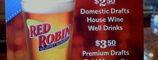 Red Robin Gourmet Burgers and Brews is one of Places i love to eat at.
