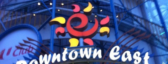 E!hub Downtown East is one of Tempat yang Disukai Chriz Phoebe.