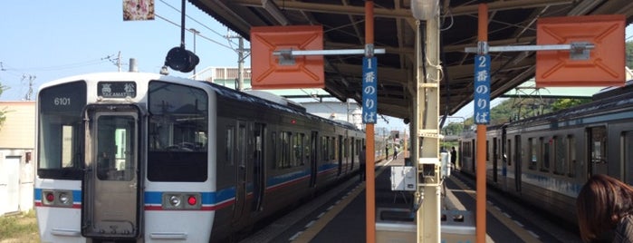 詫間駅 is one of 特急しおかぜ停車駅(The Limited Exp. Shiokaze’s Stops).