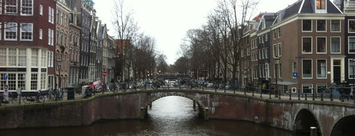 Steenhouwerijbrug (Brug 45) is one of Amsterdam bridges: count them down! ❌❌❌.