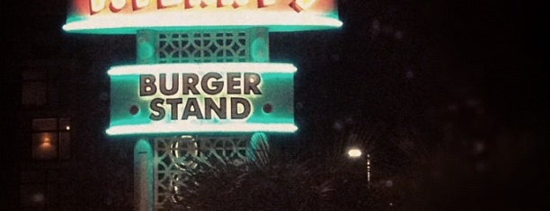 P. Terry's Burger Stand is one of Tempat yang Disukai Matt.