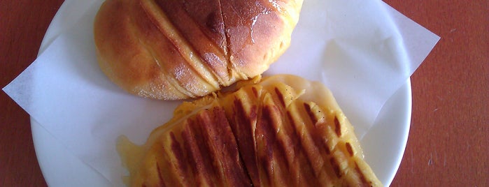 O Principe de Salgueiros is one of Porto's Best Croissants.
