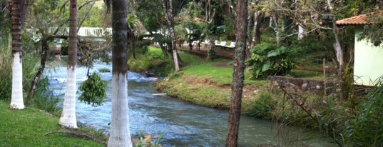 Pocinhos do Rio Verde is one of Tempat yang Disukai Sandra Gina Bozzeti.