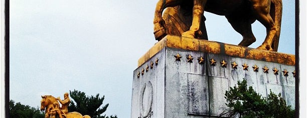 Memorial Bridge Equestrian Statues is one of B.さんの保存済みスポット.