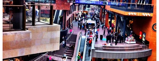Cabot Circus is one of Brisrol.