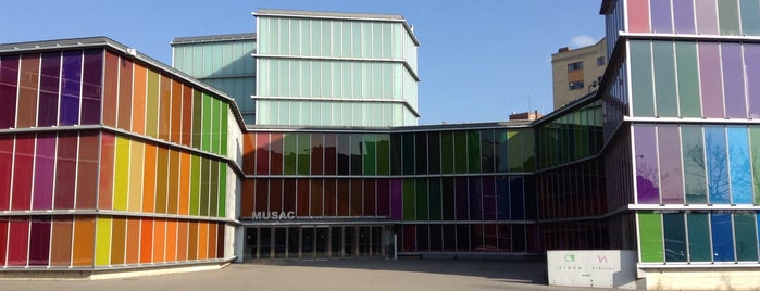 MUSAC is one of CONTEMPORARY MUSEUMS.