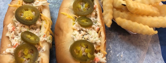 Roanoke Wiener Stand is one of Hot Dogs 2.