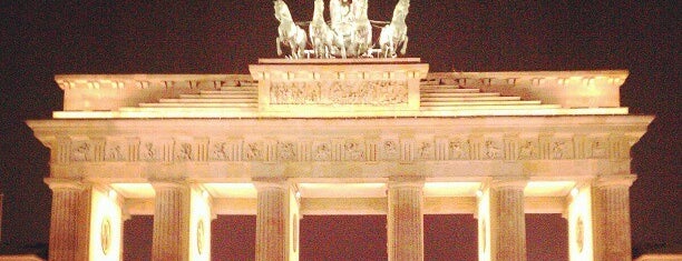 Brandenburg Gate is one of Deutschland - Sehenswürdigkeiten.