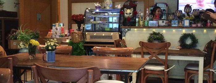 Ladaa Jardin Cafe' is one of Coffee in BKK - North.
