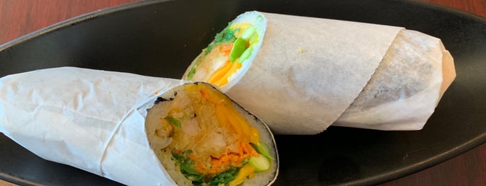 Soya Ramen & Sushi Burrito is one of Locais curtidos por kris.