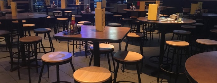 Buffalo Wild Wings is one of Places to eat in Texarkana.