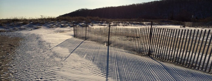 Sunken Meadow State Park is one of NYC Hikes.