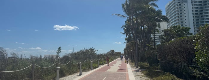 Miami Beach Boardwalk is one of Miami🌴.
