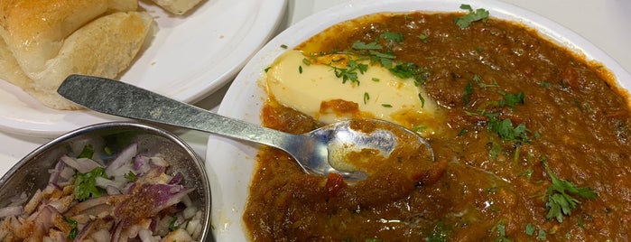 Sardar Pav Bhaji is one of Mumbai food.