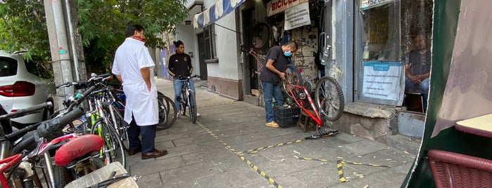 Taller de bicicletas is one of DF.