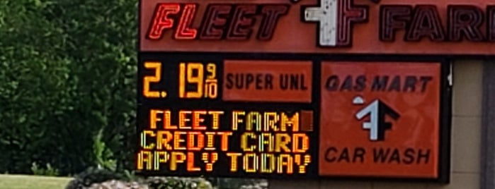 Mills Fleet Gas Mart is one of สถานที่ที่ Jaime ถูกใจ.