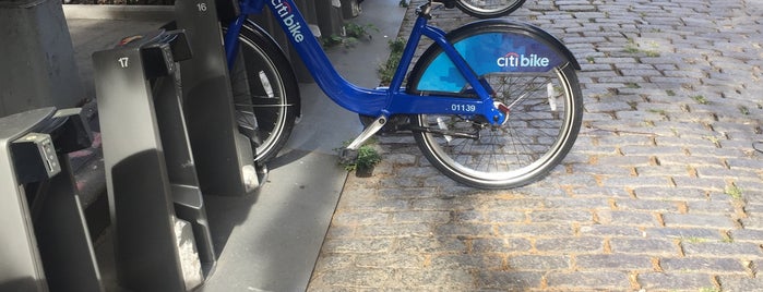 Citi Bike Station is one of CitiBike Stations NYC Manhattan.