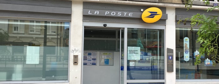 La Poste is one of Lieux qui ont plu à 영.