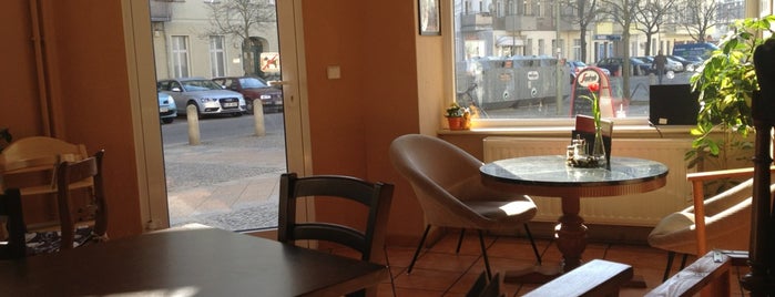 Café Naugarder is one of Lugares guardados de Greg.